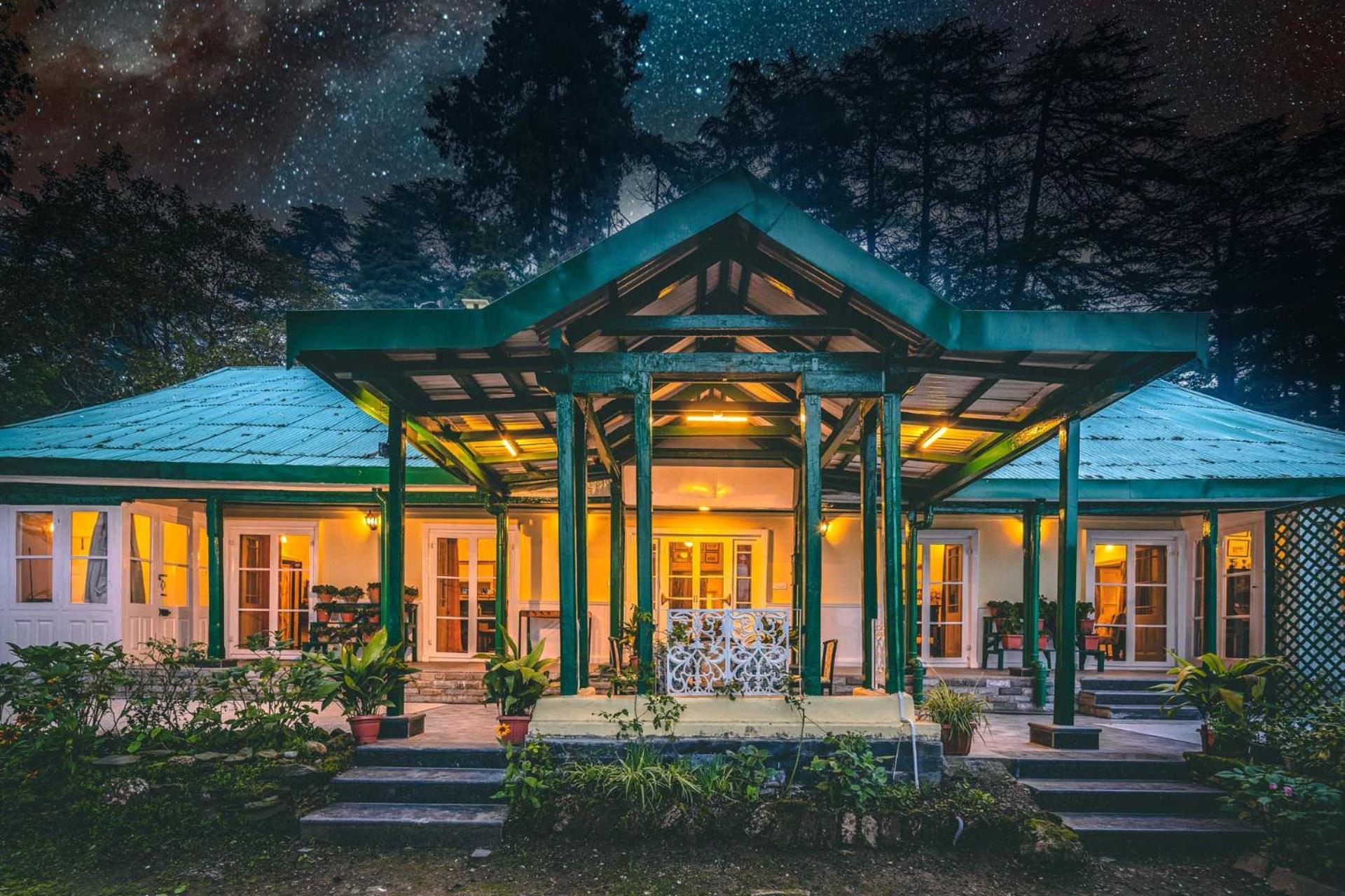 Stayvista At Rose Cottage - Bonfire & Scenic View Shimla Exterior photo