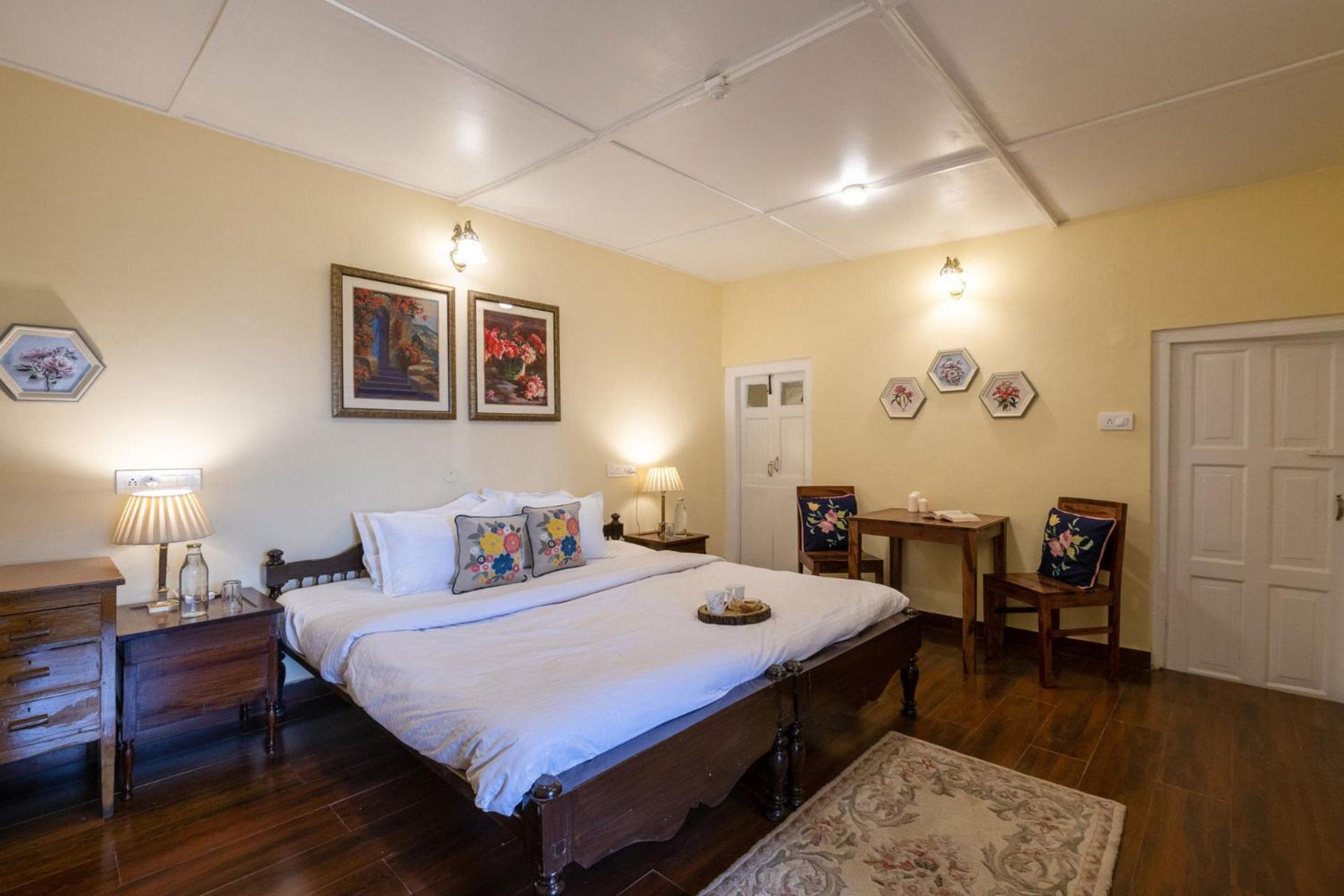 Stayvista At Rose Cottage - Bonfire & Scenic View Shimla Exterior photo