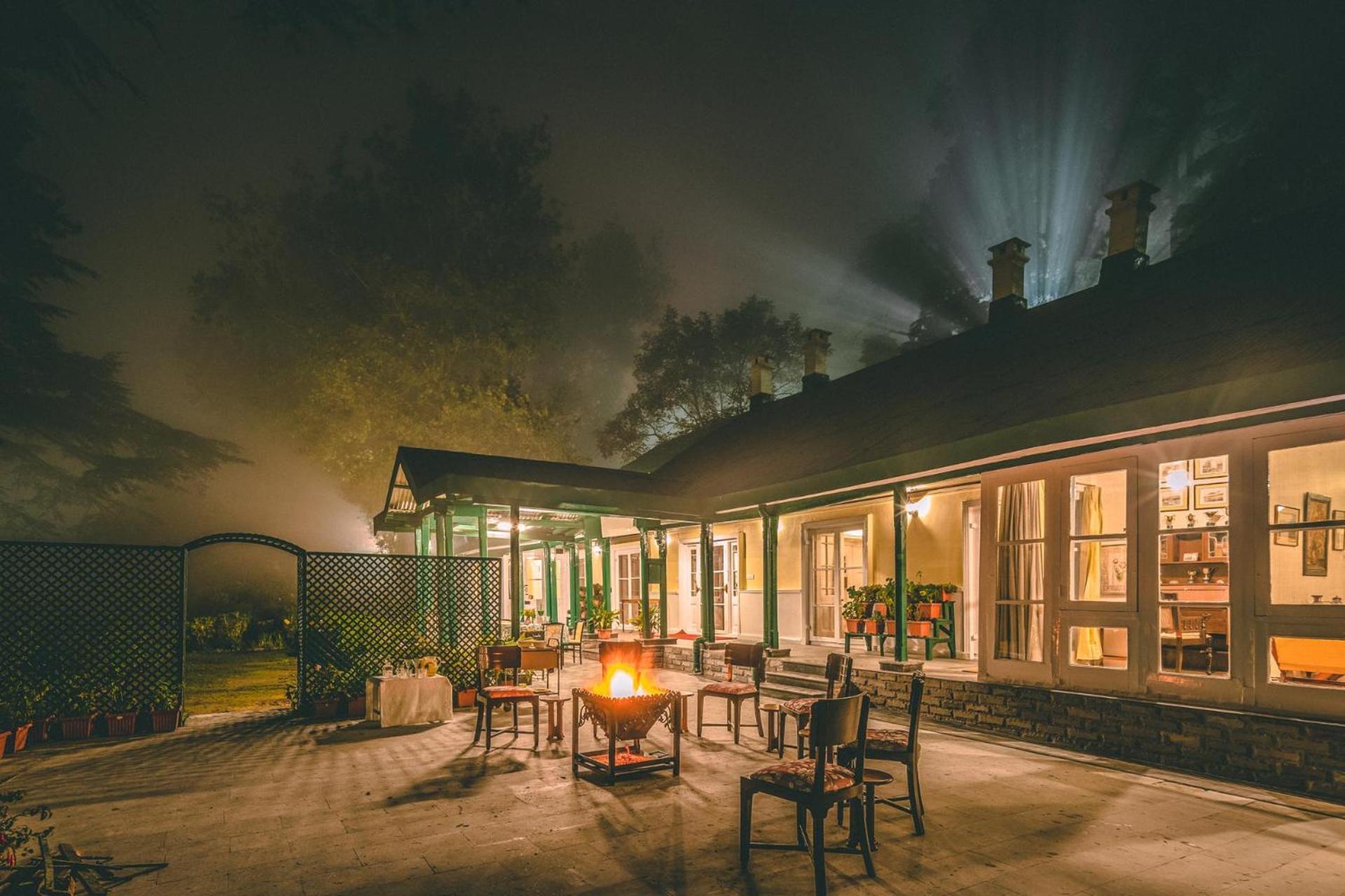 Stayvista At Rose Cottage - Bonfire & Scenic View Shimla Exterior photo