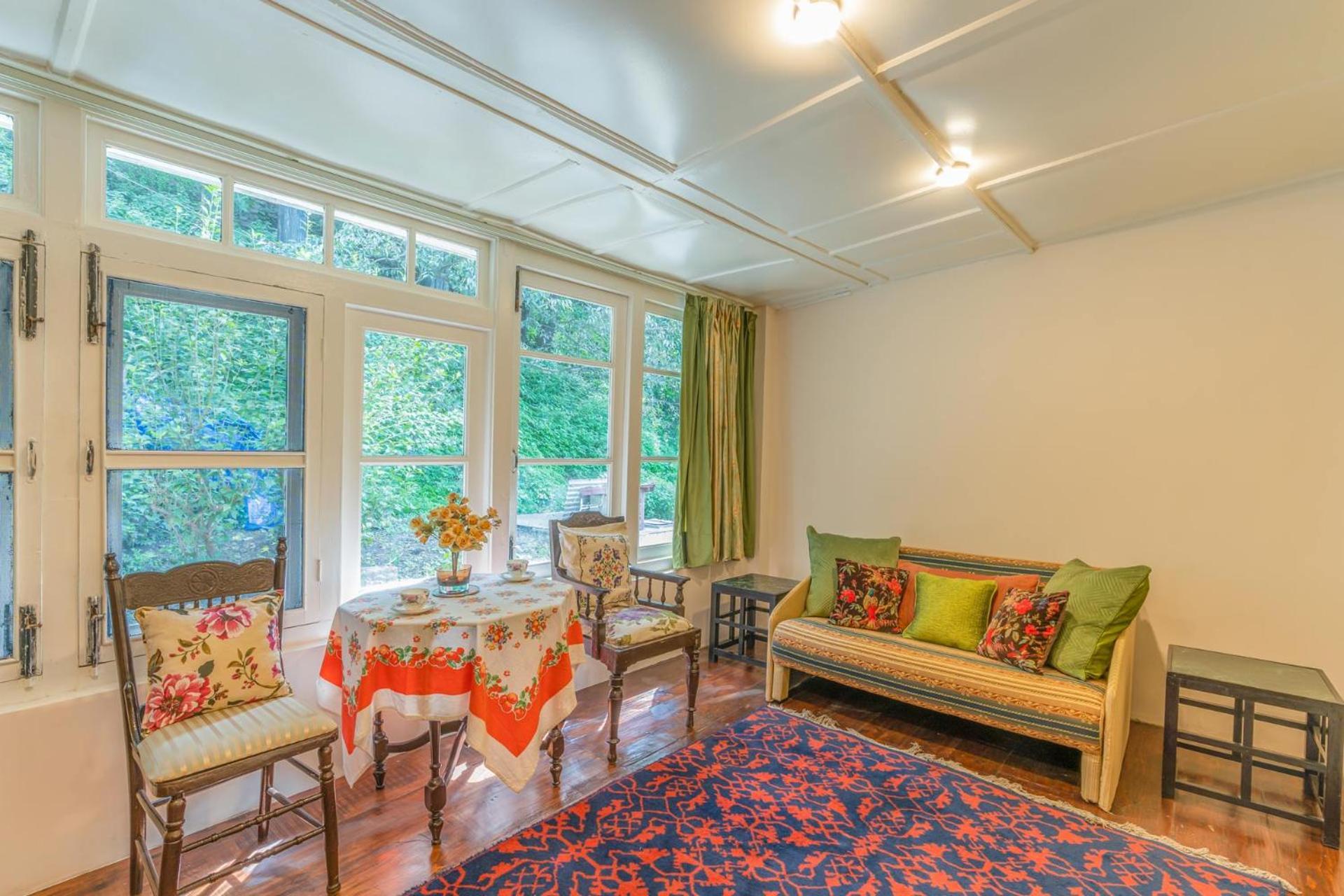 Stayvista At Rose Cottage - Bonfire & Scenic View Shimla Exterior photo