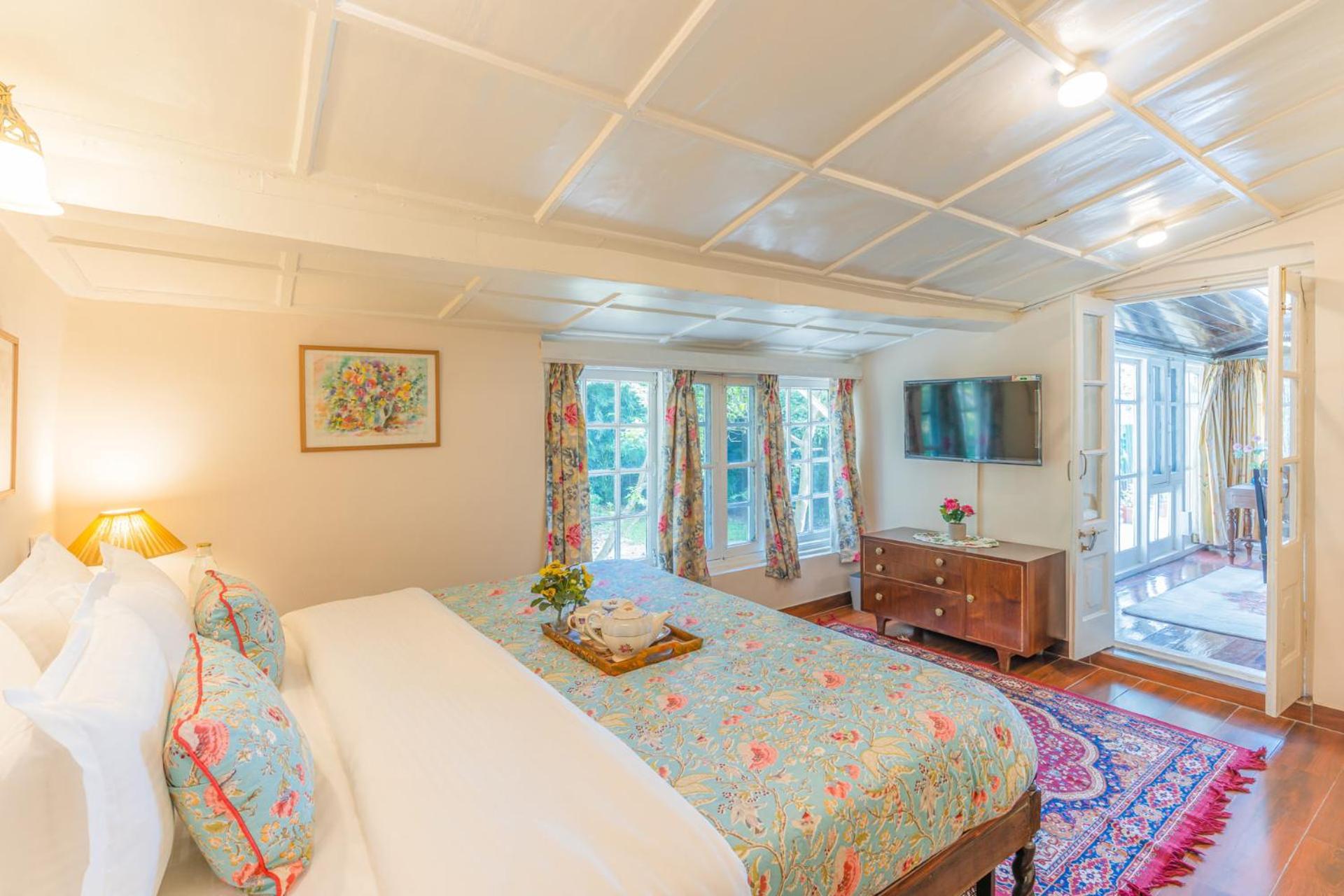 Stayvista At Rose Cottage - Bonfire & Scenic View Shimla Exterior photo
